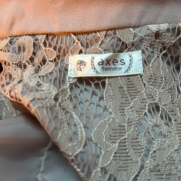 Axes femme Kawaii Lolita Lace Flower Jacket suit Short NWOT with Belt coat Japan - Picture 9 of 9